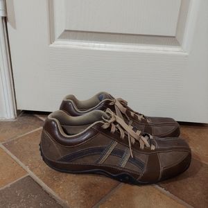 Skechers size  13 color  brown